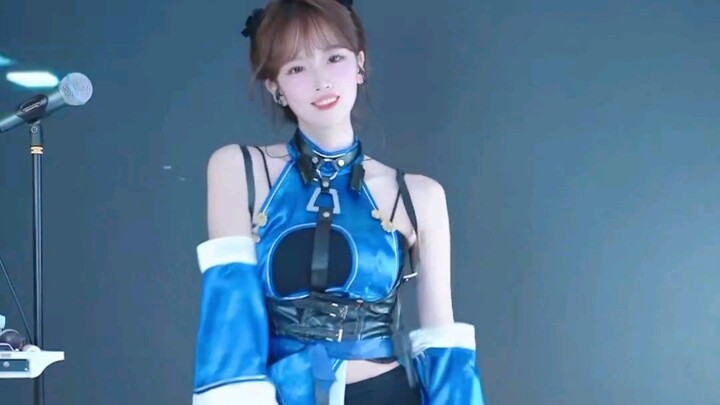 长腿美女动感热舞，你醉了没？