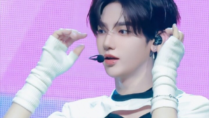 เหตุการณ์เลนส์ของแฟนคลับถูกดูดไป! ตอนแรกกำลังถ่ายคนอื่นอยู่ แต่พอจางฮ่าวโผล่เข้ามาในเฟรม ก็เลยตามจาง