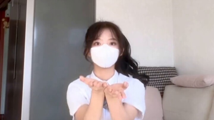 【TWICE】นักวิทยาศาสตร์เต้นรำเกี่ยวกับนักวิทยาศาสตร์ตัวน้อยวัย 15 ปี