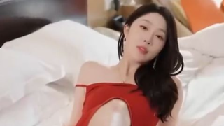 Sutradara Cantik vs Dokter Dingin!Salah Kejar Malah Jatuh ke Pelukan