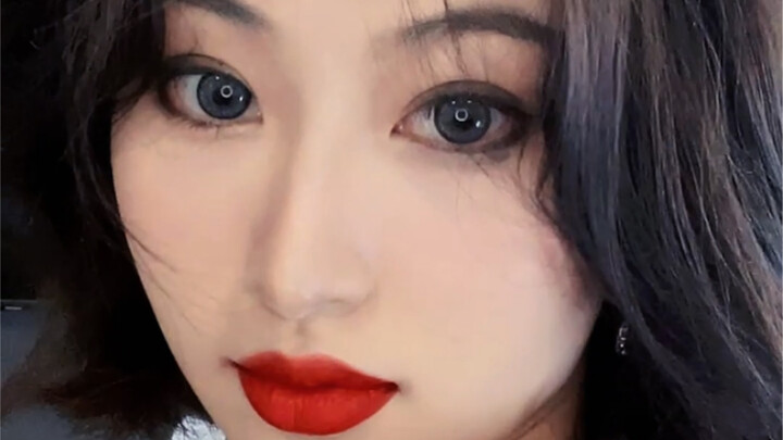 สาวสวยพูดภาษาอังกฤษ