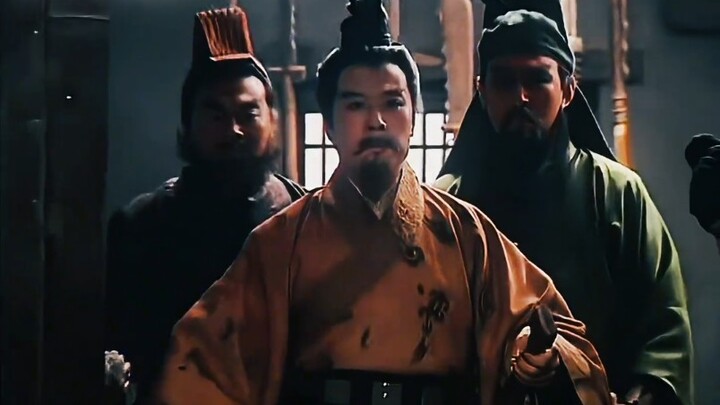 关张二人身后站，谁见我备哥不行礼？