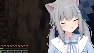 Kucing Gancheng dikejar oleh makhluk yang sangat besar. Dia sangat ketakutan sehingga tidak punya pi