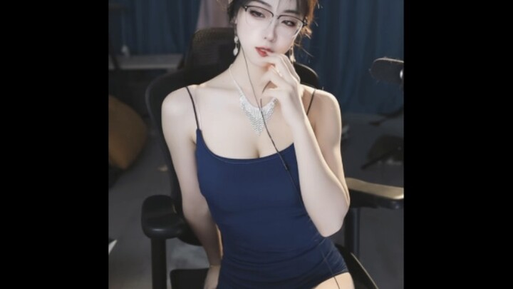 Stylish Stepmom Dresses