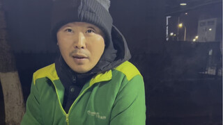How humorous can the boss of a roadside stall in Northeast China be?