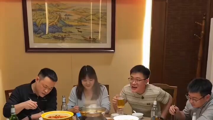 Kiểu cún cưng tỏ ra hào phóng này còn khiến người ta khó chịu đến mức nào