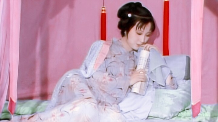 This is Lin Daiyu, straight out of the book!