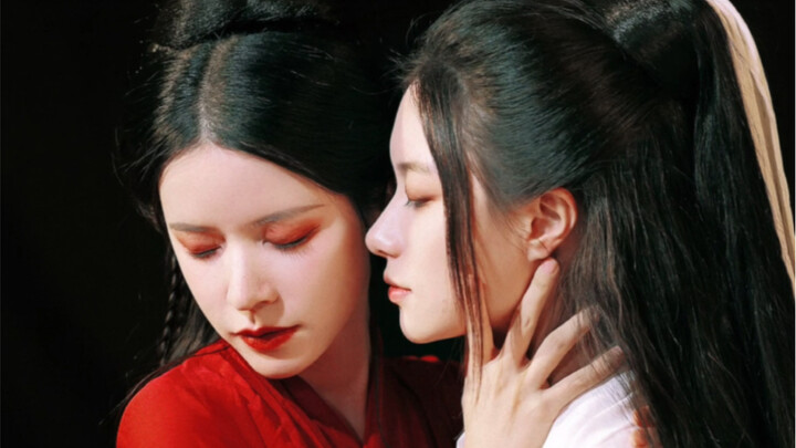 "Hãy để anh ấy mạnh mẽ, gió thổi qua những ngọn đồi" [Shengwei]