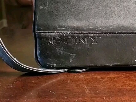 Thì ra đây là chiếc laptop của Sony năm 1986