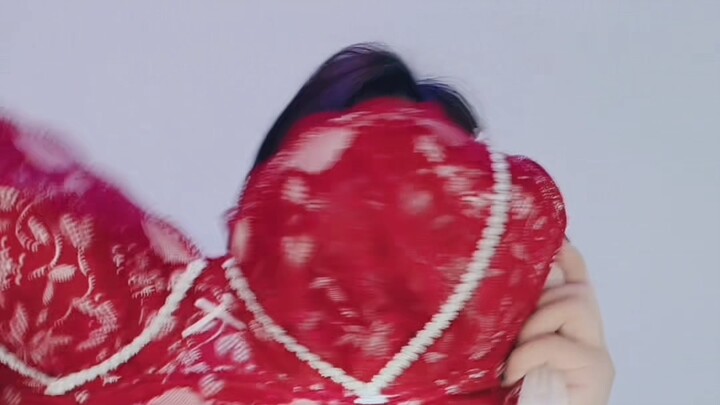 Bra besar 75j yang bikin payudara terlihat kecil, kok ekstrem banget sih?