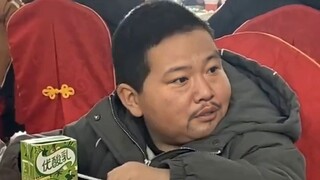【乱飙】徐江:吃饭去小孩那桌