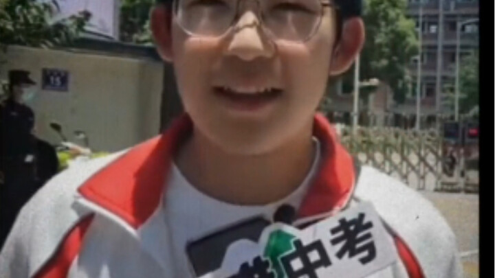 “Tinggalkan satu kalimat untuk sepak bola Tiongkok saat ini!”