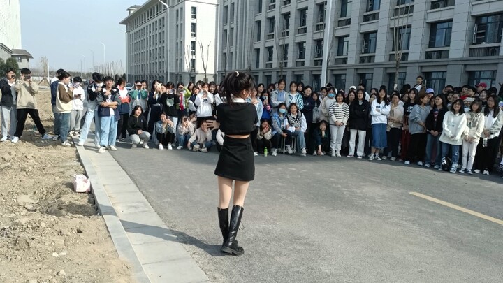 YES OK 女生节活动自由展示才艺，社恐了