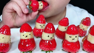 吃圣诞版草莓糖葫芦，听不一样的咀嚼音！