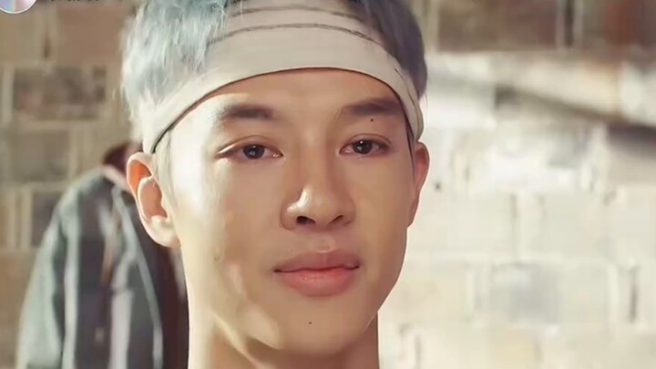 หัวหน้าหมู่บ้านหม่า: คุณไม่ได้บอกว่าคุณกำลังตามหาเฉินตัวโตเหรอ? คุณตีฉันทำไม? ? ฮ่าฮ่าฮ่า ในมุมมองขอ