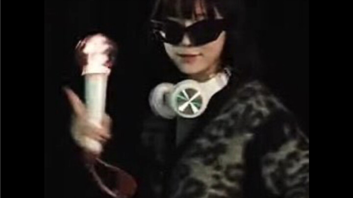 تعالَ وارقص مع جين دونغ تيان يون! لنرقص رقصة الحليب!