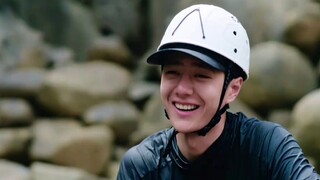 Wang Yibo made the ear guide's evaluation concrete while exploring without makeup and showing his ch