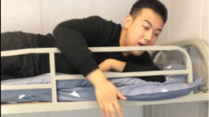 哥们 我听点音乐嗷
