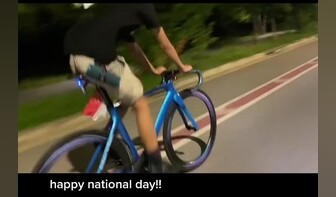 the flag didn’t want to cooperate 😔 NDP2021 fixedgear fypシ singapore fixie