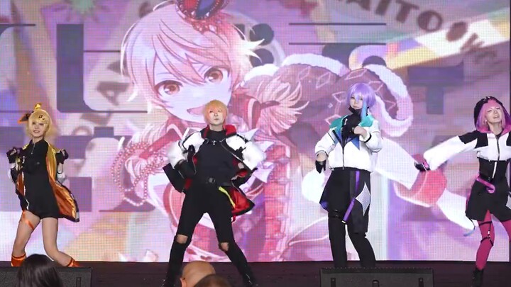 [Triển lãm truyện tranh CHCC Bắc Kinh] Bốn người các bạn lại đến đây lần nữa sao? - Trung tâm tắm mở