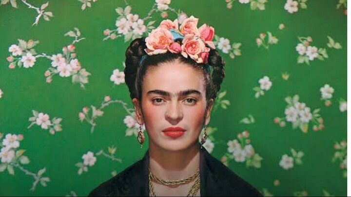 Becoming Frida Kahlo, Series 1, A Star Is Born
