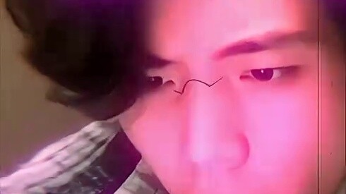 《Scared into an emoticon》 #Forgot to turn off the microphone while taking an online class #Exactly t