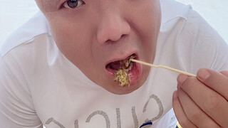 กินไข่ขนหน่อย