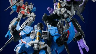 Transformers model playing weekly talk, is the official new designer so good?