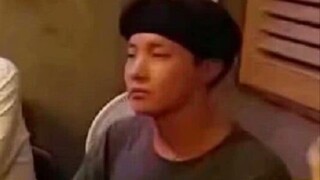 جين: الجميع سكارى، تاي: أنا وحدي صاحٍ، هينغ وحده قلق ومذعور، تيان جونغجو يُقدِّم عرضًا مباشرًا عن ال