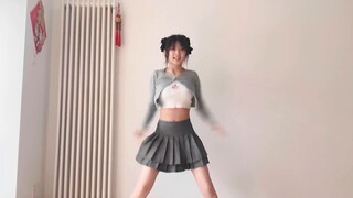 "Ini pertama kalinya dalam hidupku" Happy Girls High Twist Jump Stayc — Teddy Bear