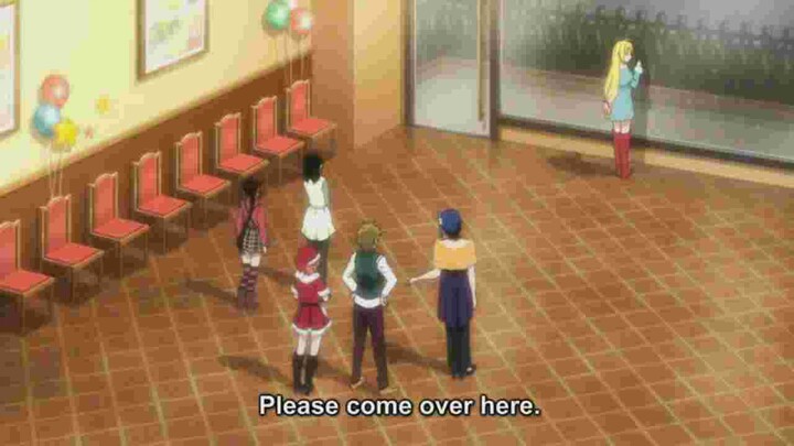 Nhìn vậy chứ không phải vậy (anime nisekoi )