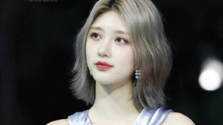 “靠2秒的镜头在MAMA大杀四方的女爱豆”