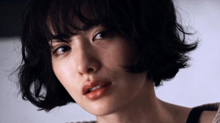 After being used, she still pretended to be a loyal subject, becoming the knife that stabbed her bel