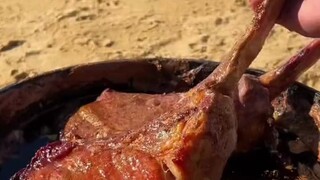 Let's make a tomahawk steak for dinner—keep it simple!