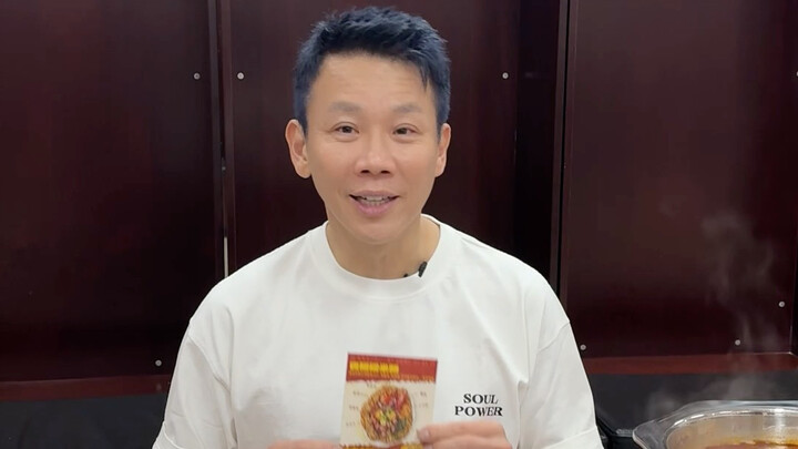 Ẩm thực Quý Dương “ngon quá” đến nỗi mình bất giác bật hát luôn haha! Các bạn vẫn mong xem mình ăn r