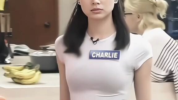 Did she shutter? No! Its Sophia Palacios y'all! I mean Charlie Fleming 💓💞