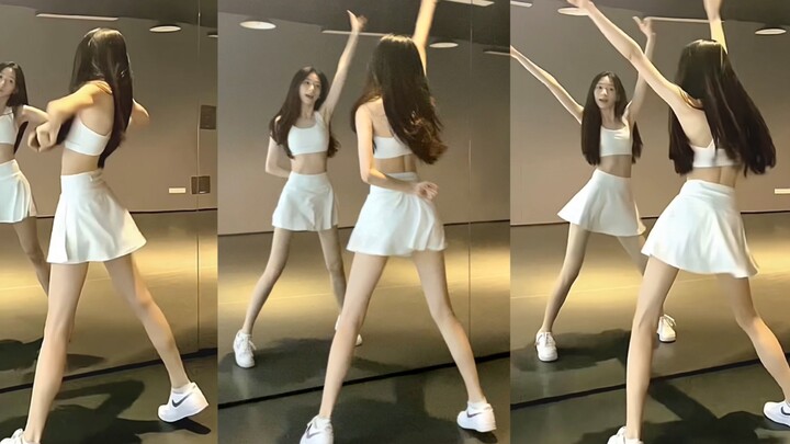 girlfriend | It’s so fun to dance this way!!