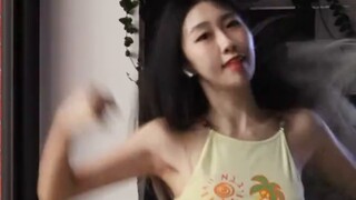 Menari Queencard sebagai gadis seksi di jalanan Chongqing!