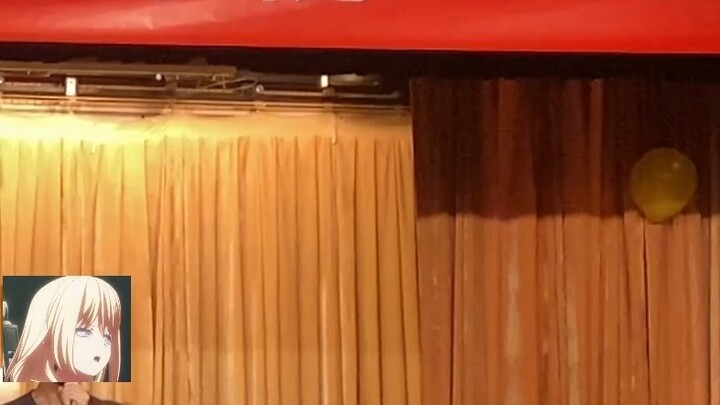 Beraninya seseorang menyanyikan "Falling in Love with Xiangzi" di pesta kelulusan?? ! !