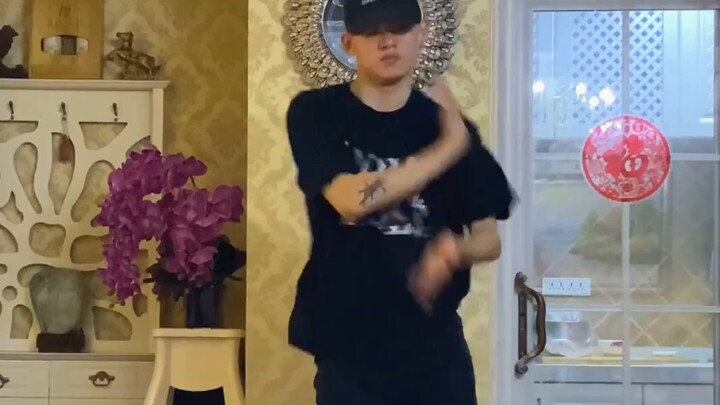 THE9 - Dumb Dumb Bomb Male Fan Cover