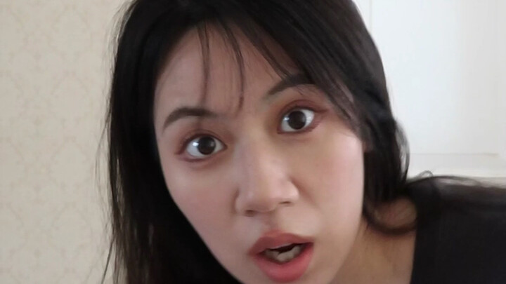 Ai vậy? Lén lút đăng thêm một video ăn cơm ngon lành hả? Ơ, là tớ đây~ [Xấu hổ][Xấu hổ][Xấu hổ] Tron