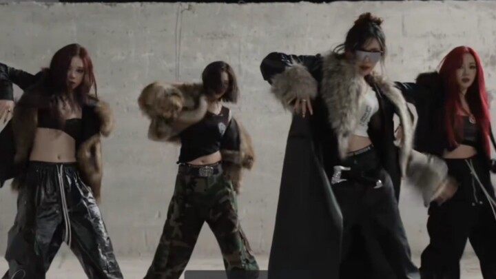 消音好虐，其他三个音一低就气泡音，好难听。 aespa Dirty Work消音对比