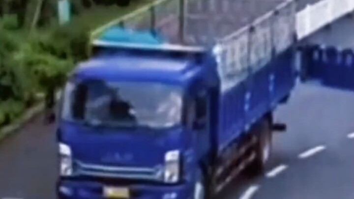 يا للأسف، استمع إلى محاولاتي البائسة للتبرير!