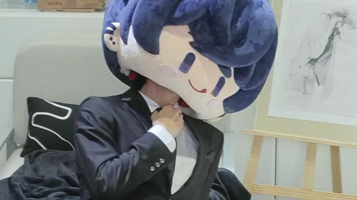 Xiao Lu, who especially loves teasing the rose sisters