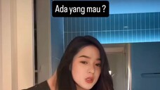 Ada yang mau?