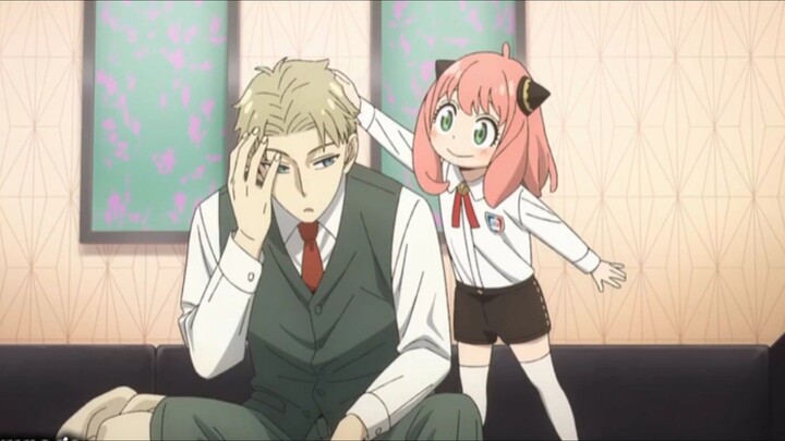 Anya gak sopan banget pegang Pala Bapaknya😅🤣