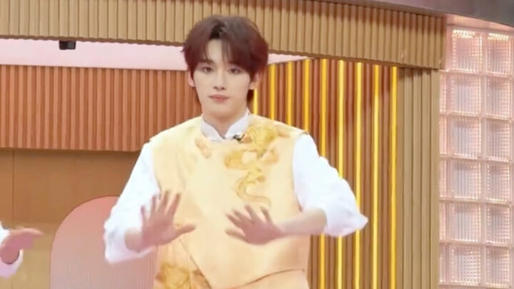 【Ding Chengxin】Improvised Cha-Cha on “Boom Boom Pow,” Level 10 Dance Vibration!