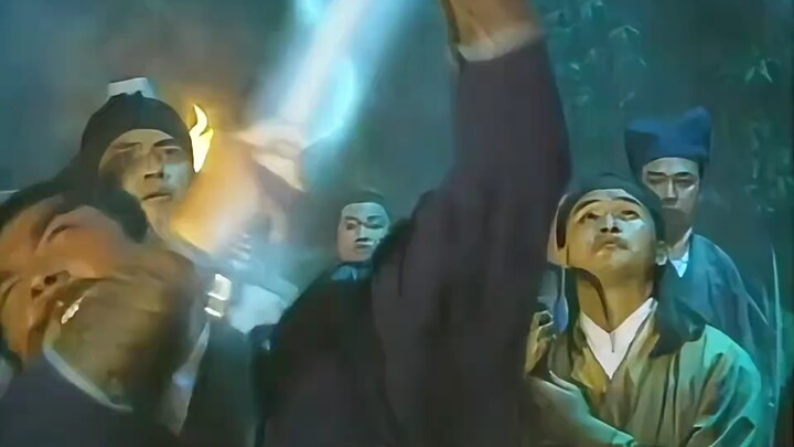 男人是个屠夫卖肉从来不用秤 "