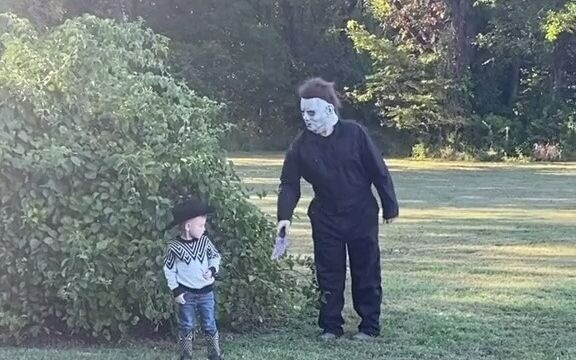Halloween is coming, time to scare the kids!!!