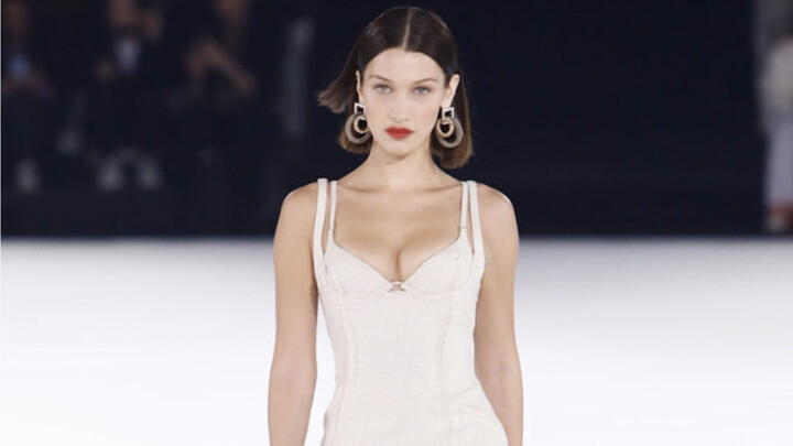 【ฌักก์มุส Jacquemus | แฟชั่นวีคปารีส คอลเล็กชันฤดูใบไม้ร่วง/ฤดูหนาว 2020/2021】ดินแดนมหัศจรรย์แห่งหิม